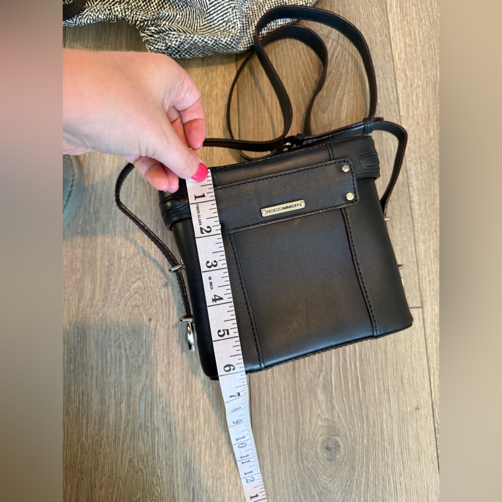 Rebecca Minkoff Craig Black Leather Camera Bag - Picture 13 of 16